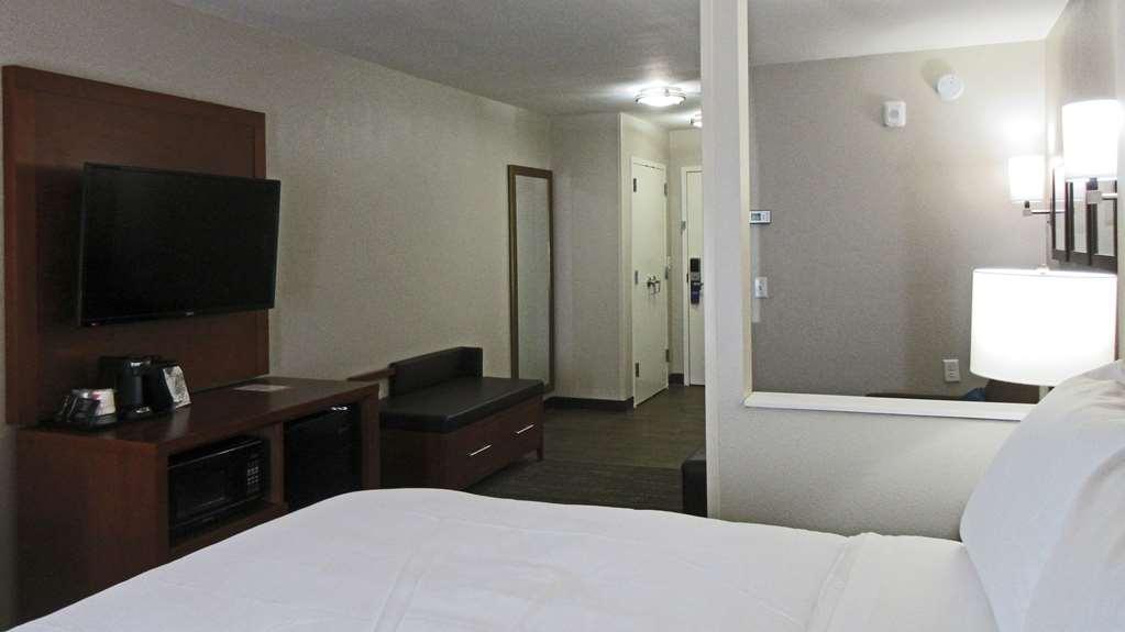 Comfort Inn & Suites Brunswick Room photo