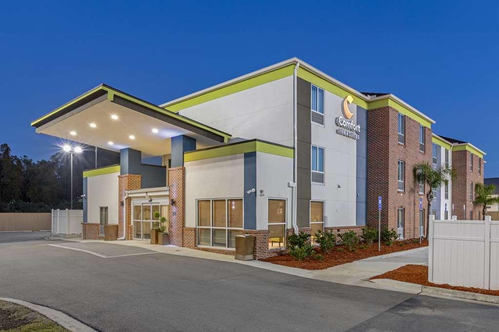 Comfort Inn & Suites Brunswick Exterior photo